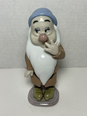 sleepy dwarf figurine