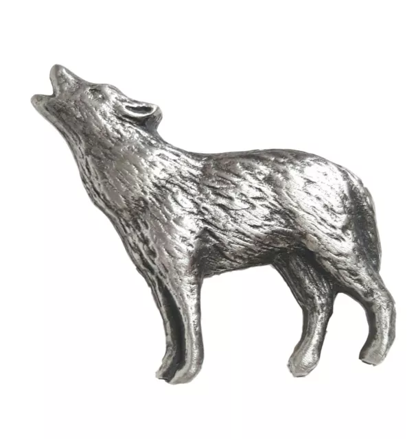 Howling Wolf Handcrafted From English Pewter Lapel Pin Badge