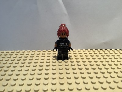 lego barbara gordon minifigure