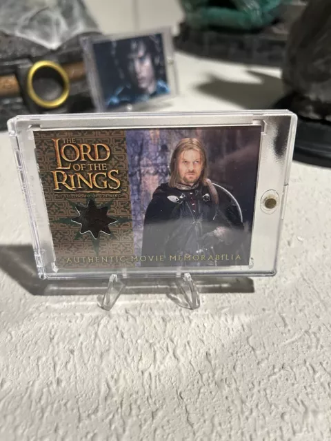 Lord of the Rings Memorabilia trading card Boromir's Cloak Topps 2002