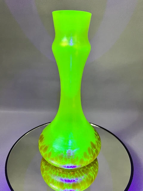 Art Nouveau Loetz Candia Papillon Iridescent Vaseline Uranium Glass Vase 8.25''