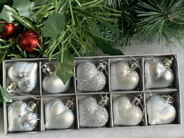 10 Silver Glitter Heart Baubles Christmas Tree decorations