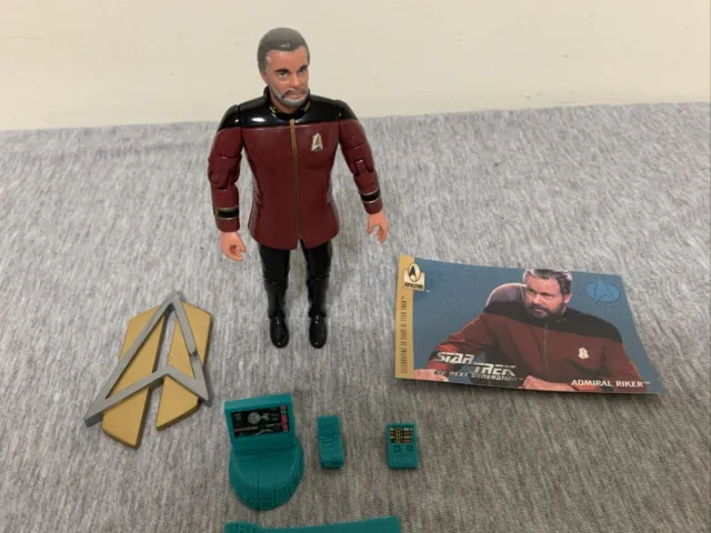 Vintage 1995 Playmates Star Trek The Next Generation Admiral Riker Figure