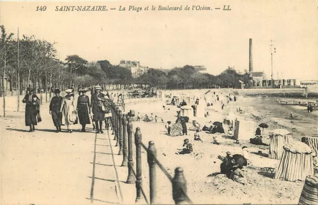 44  SAINT NAZAIRE   La Plage et le Boulevard de l'Océan  - AD-6-169