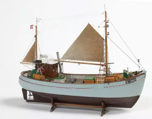 Billing Boats - Mary Ann 472 - 1:3 3 - RC - Box Von Montage