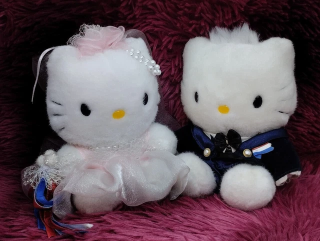 Hello kitty wedding plush sales