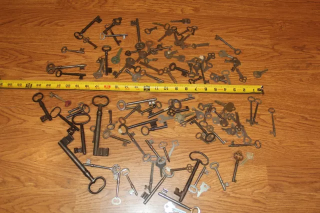 Lot of Antique Skeleton Keys Lock Keys Vintage Old Keys