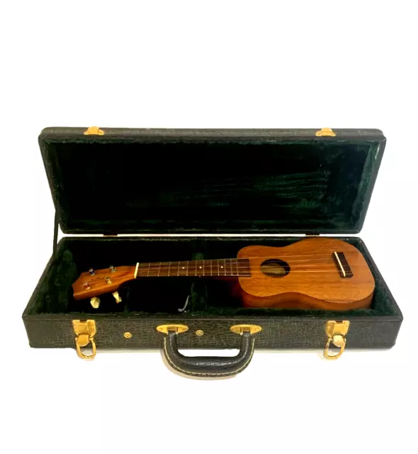 [NEAR MINT+] KAMAKA HF-1 24. April 2000 SOPRANO-UKULELE MIT KOFFER...