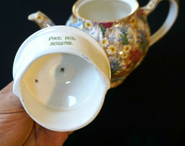 Beautiful Royal Winton Grimwades Chintz Marguerite Gold Teapot 2