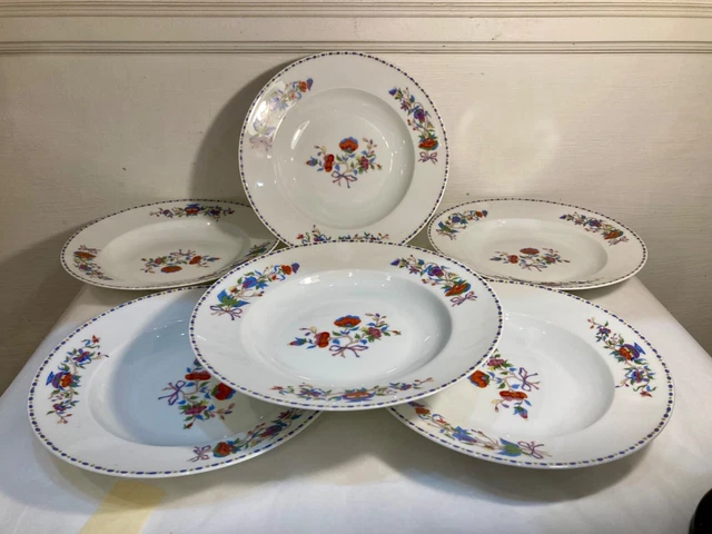 ANCIENNE MANUFACTURE ROYALE de Limoges. Ensemble de six assiettes en