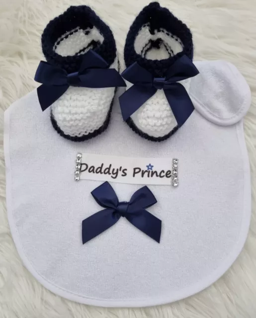 Romany Baby Boys Booties And Bib Set DADDYS PRINCE blue Bows 0-3 Months