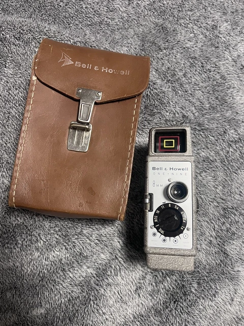 Vintage 1950'S Bell & Howell One Nine 8mm Movie Camera Tri Lens and Sunometer 
