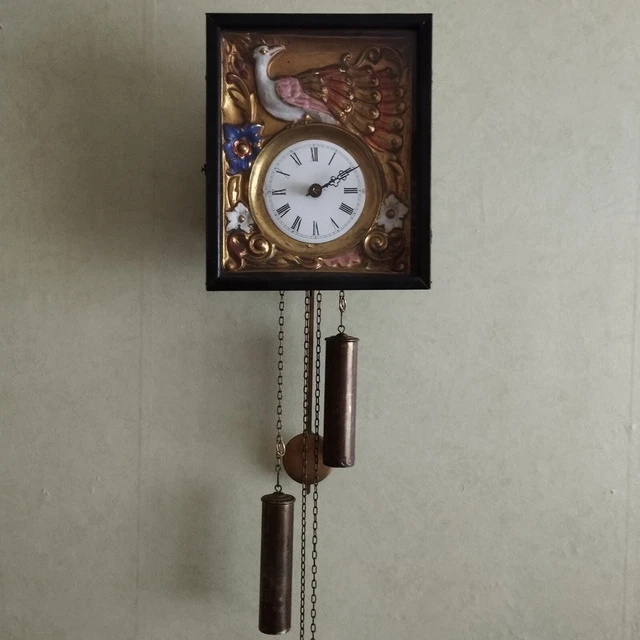 Orologio Da Parete 2 In 1 Con Cornice Per Foto – Modello Nero In ABS 38x38 Cm, Design A Forma Di Fiore Con 10 Cornici Integrate, Decorazione Moderna Per Soggiorno E Camera Da Letto