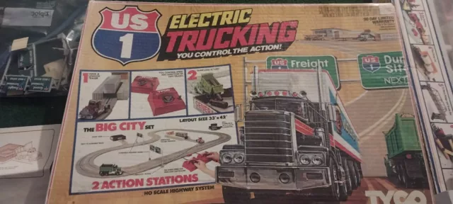 Vintage Tyco US 1 Electric Trucking Interstate Big City Set..FREE SHIPPING!!