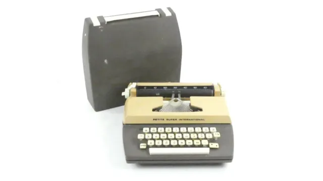 Maquina De Escribir Juguete Petite Super International Año 1980 Toy Typewriter