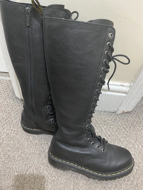 Dr martens top 1b60 virginia