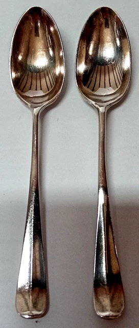 Lovely Pair Of Hanoverian Rats Tail Pattern Silver Tea Spoons Sheffield 1923