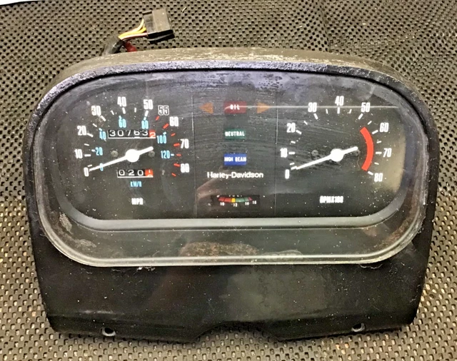 HARLEY DAVIDSON ELECTRA Glide Shovelhead Clocks dash speedo 1982