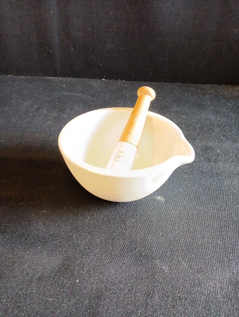 Ancien mortier et son pilon Vintage, années 50, porcelaine émaillée signé GDV - Vendu