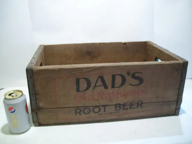 Vtg/Antique DAD'S OLD FASHIONED ROOT BEER WOOD SHIPPING CRATE/STEINE BOTTLES