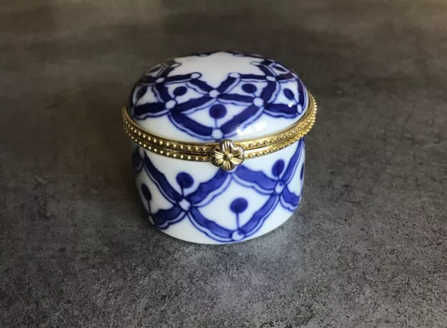 BOÎTE à Bijoux, Pilulier Rond En Céramique Émaillée à Décor De Frises Bleu