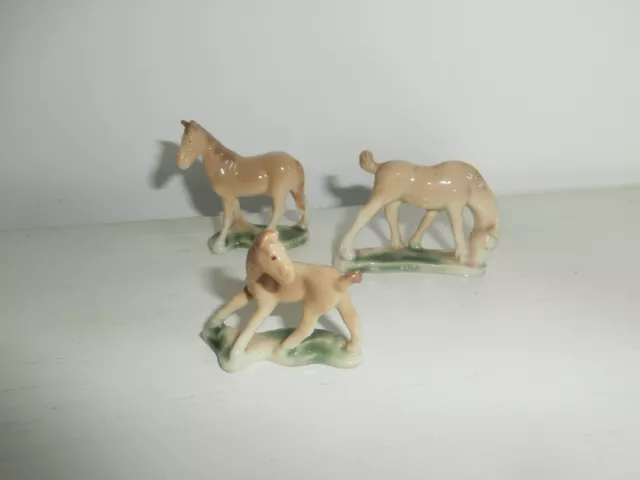Wade Whimsies Horse Family Set Of 3 Horses Ceramic Figurines Ornaments Very Rare