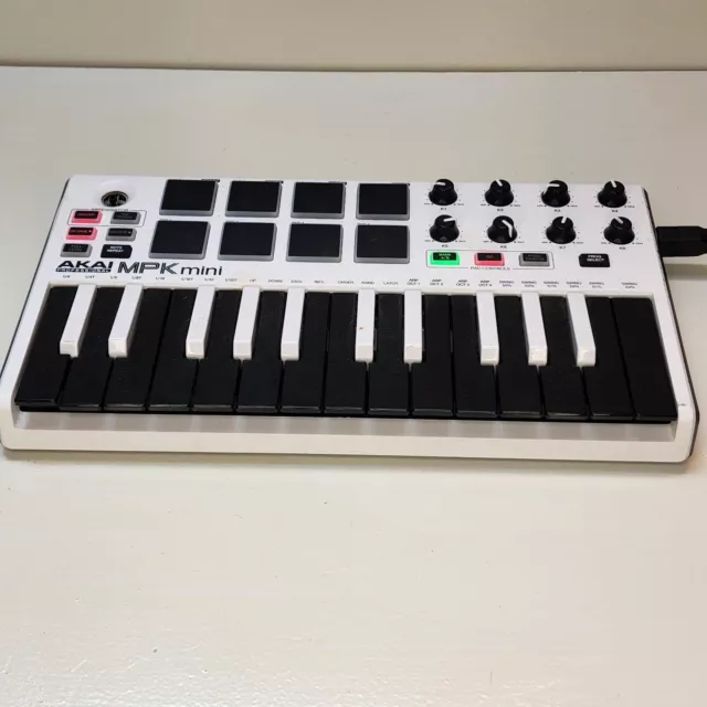 Akai MPK Mini MK3 Keyboard and Pad Controller