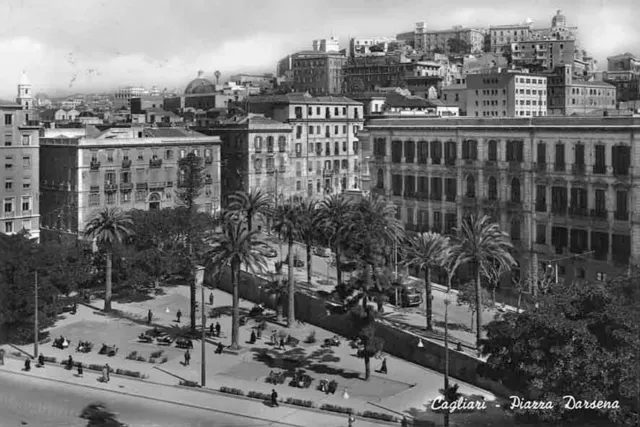 Cartolina Sardegna Cagliari Piazza Darsena Viaggiata Anno 1957