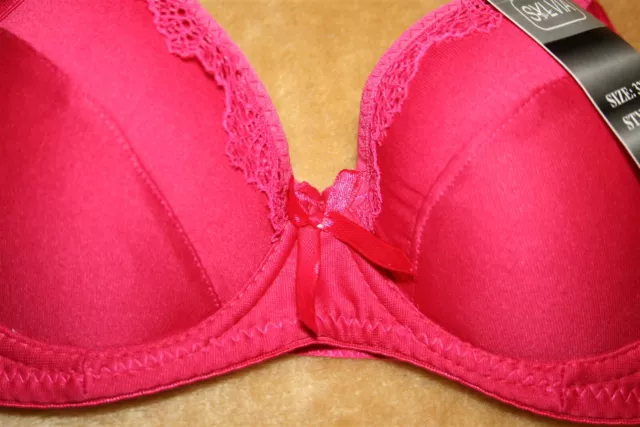 Hot Pink 32B Bra with lace on the cups, shiny bow in middle & jewel hearts 2