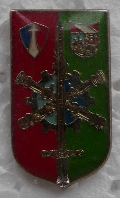 PIN'S MILITAIRE DU 1 Escadron De Transport Du 511 Regiment Du Train EUR
