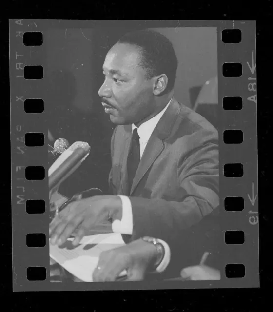 Martin Luther King Jr Photo Vintage Close-Up  Fantastic Negative Scarce