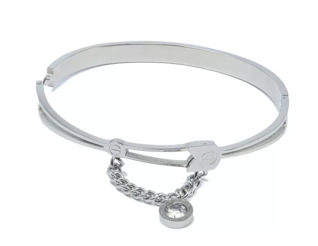 Fashion Chic Oval Bangle 2.25" Diameter Thai Bracelet 18K White gp Gold GT52