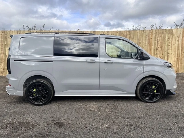 FORD TRANSIT CUSTOM 320 Limited L1h1 Dciv Ecoblue Panel Van Diesel ford-transit-custom-320-limited-l1h1-dciv-ecoblue-panel-van-diesel
