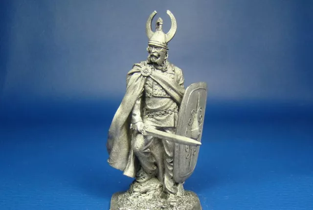 Celtic Leader Indo-European Sword 1st Century BC 1/32 Scale Unpainted Tin Figure