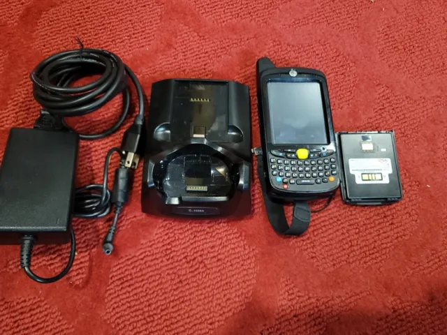 Zebra Motorola MC67ND-PD0BAB00500 Imager Barcode Scanner Charging Cradle Extra
