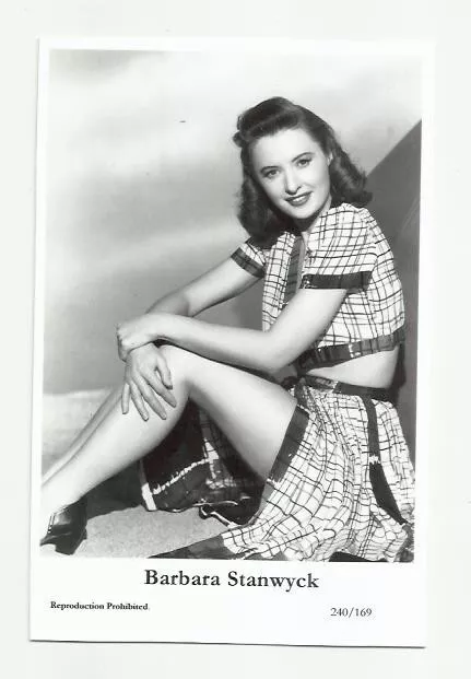 (Bx29) Barbara Stanwyck Swiftsure Photo Postcard (240/169) Filmstar Pin Up
