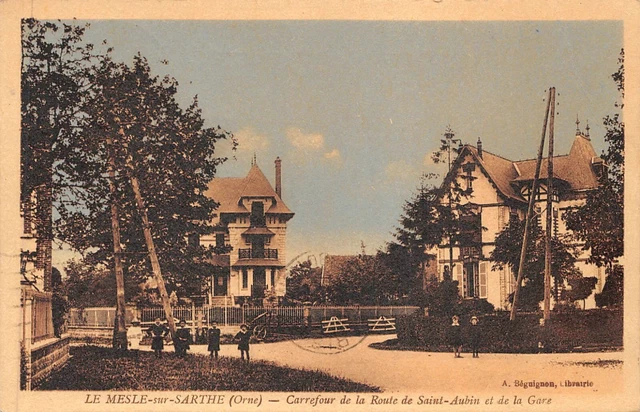 CPA LE MESLE-sur-SARTHE - crossroads of Saint-Aubin and the station