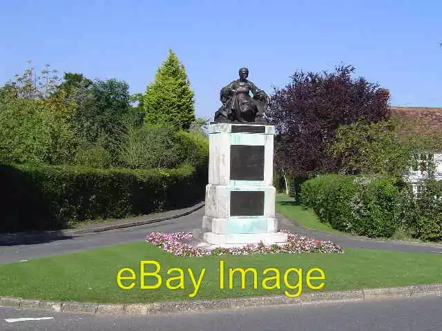 Photo 6x4 Benenden Monument Pullington Commemorative statue opposite &quo c2005