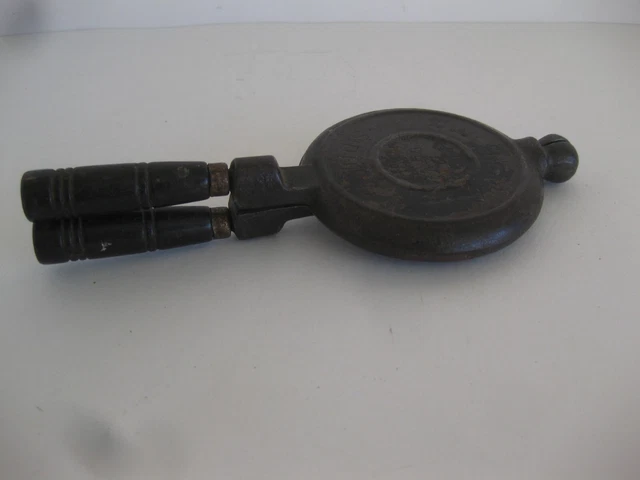 Vintage Wagner Salesman Sample Cast Iron Waffle Iron Patented 1910 Sydney Ohio