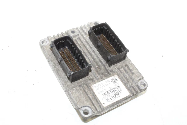 MRCARTOOL OBD2 Câble D'alimentation De Secours ECU Pour Véhicule Avec Pince Crocodile, économiseur De Mémoire 2 En 1 Avec Clip Et OBD II, Câble D'alimentation De Secours 12 V Pour Batterie De