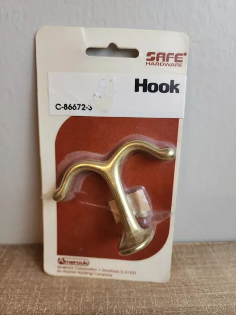 https://www.picclickimg.com/YiEAAOSw9JllW~r9/Amerock-Antique-Double-Coat-Hooks-Brass-New-Safe.webp