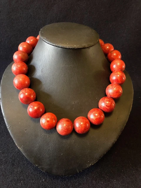 Bijoux collier en grosse perle de bambou de mer teinté