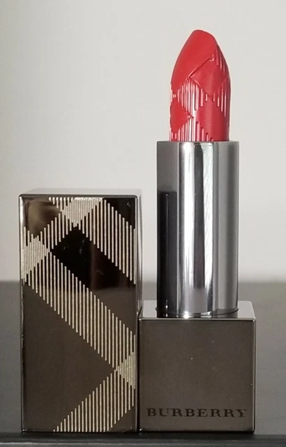 Burberry Lipstick Hydrating Lip Colour 0.11oz /3.3 g POPPY RED No.105 NWOB