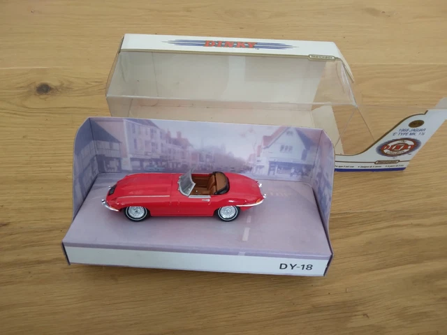 dinky matchbox 1968 Jaguar E type MK 1 1/2