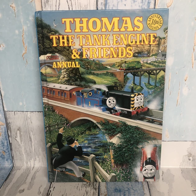 THIS IS A vintage Thomas the Tank Engine & Friends Annual from 1989. £3