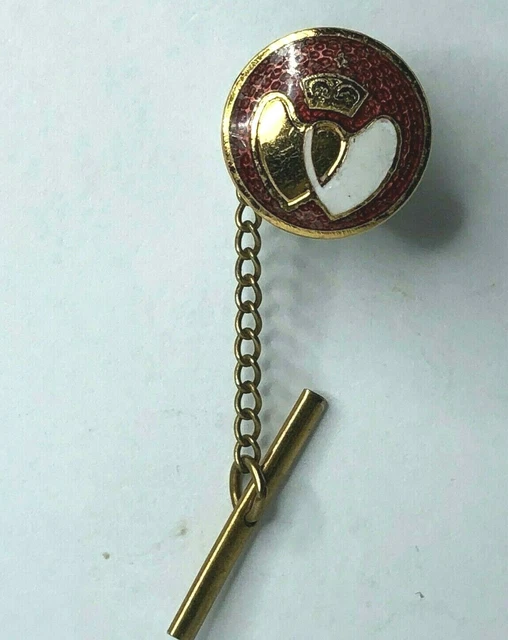 Vintage Blood Donors enamel Tie Pin 1.6 cm's and safety chain.