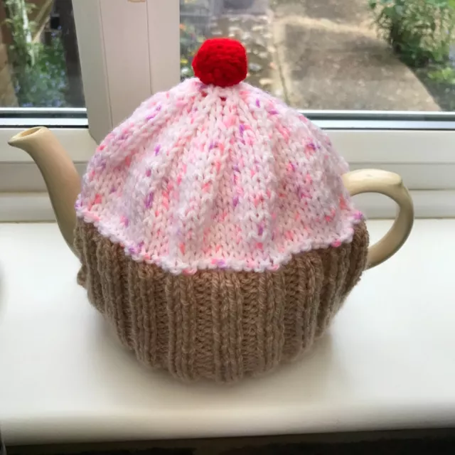 Hand knitted  Cupcake tea cosy medium teapot  3-4 cup pot  pink/mauve sprinklies