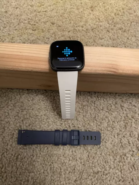 Fitbit Versa 2 FB507 Smartwatch Small and Large Band
