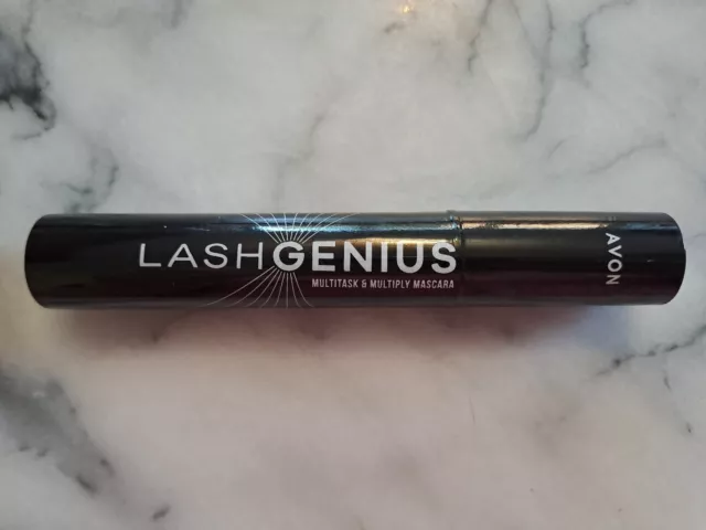 Máscara de máscara multitarea y multiplicar Avon Lash Genius BLACKEST BLACK