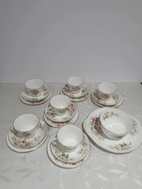 6 Trio Royal Albert China Apple Blossom and Free Plate and Bowl( 1947 to 1961 )